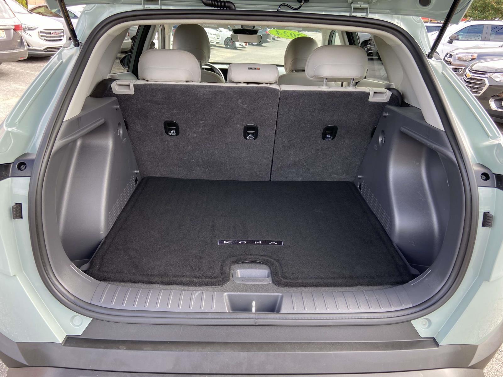 2024 Hyundai Kona SEL photo 29