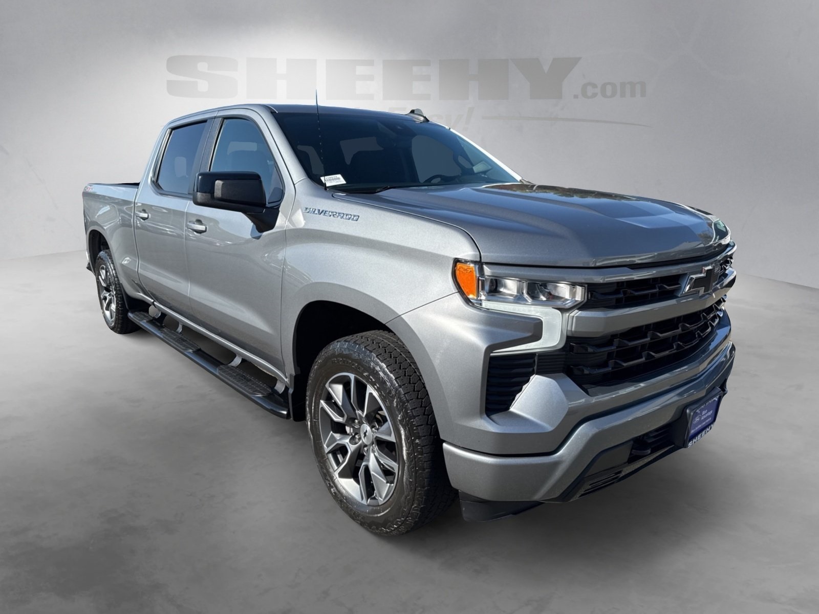 2023 Chevrolet Silverado 1500 RST photo 2