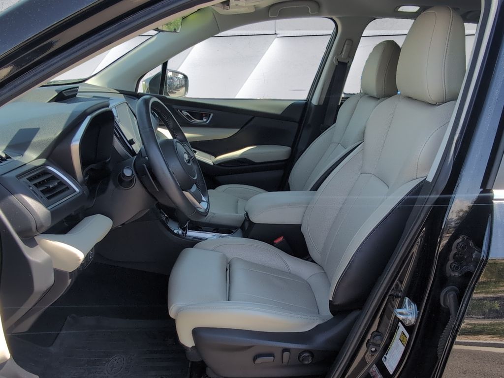 2023 Subaru Ascent Limited photo 7