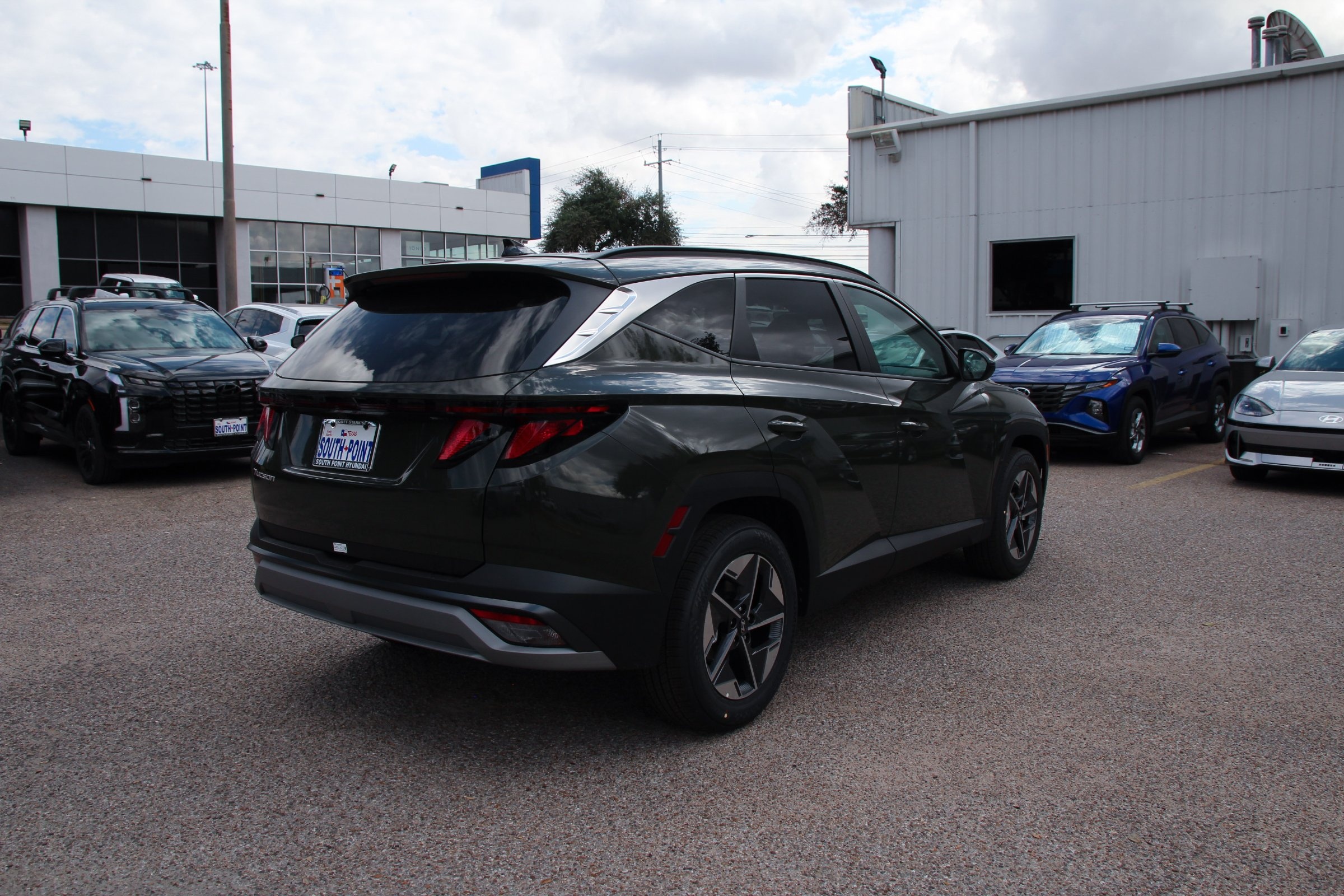 2026 Hyundai Tucson SEL photo 3