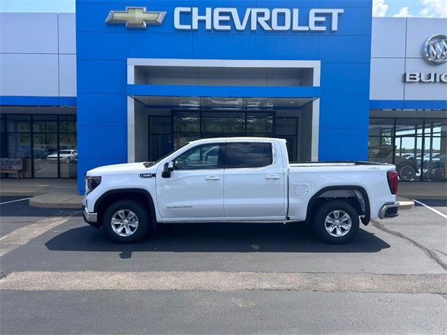 2026 GMC Sierra 1500 SLE's photo