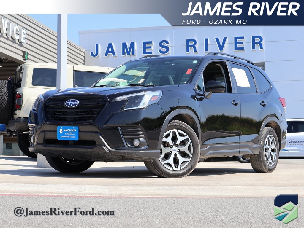2023 Subaru Forester Premium's photo