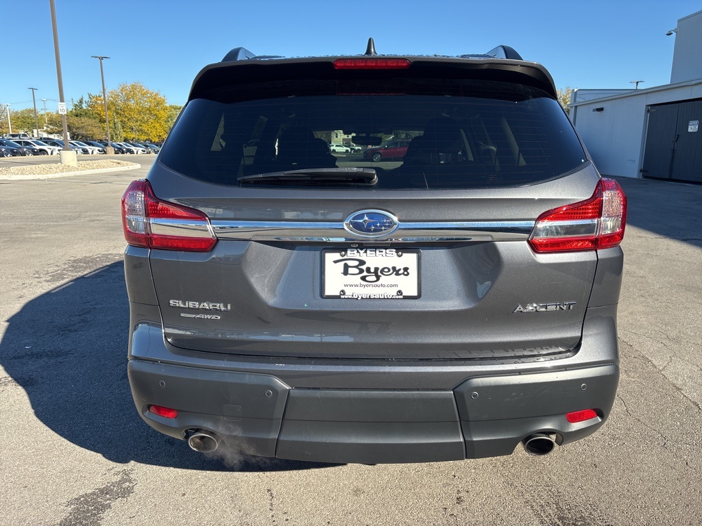 2022 Subaru Ascent Premium photo 3