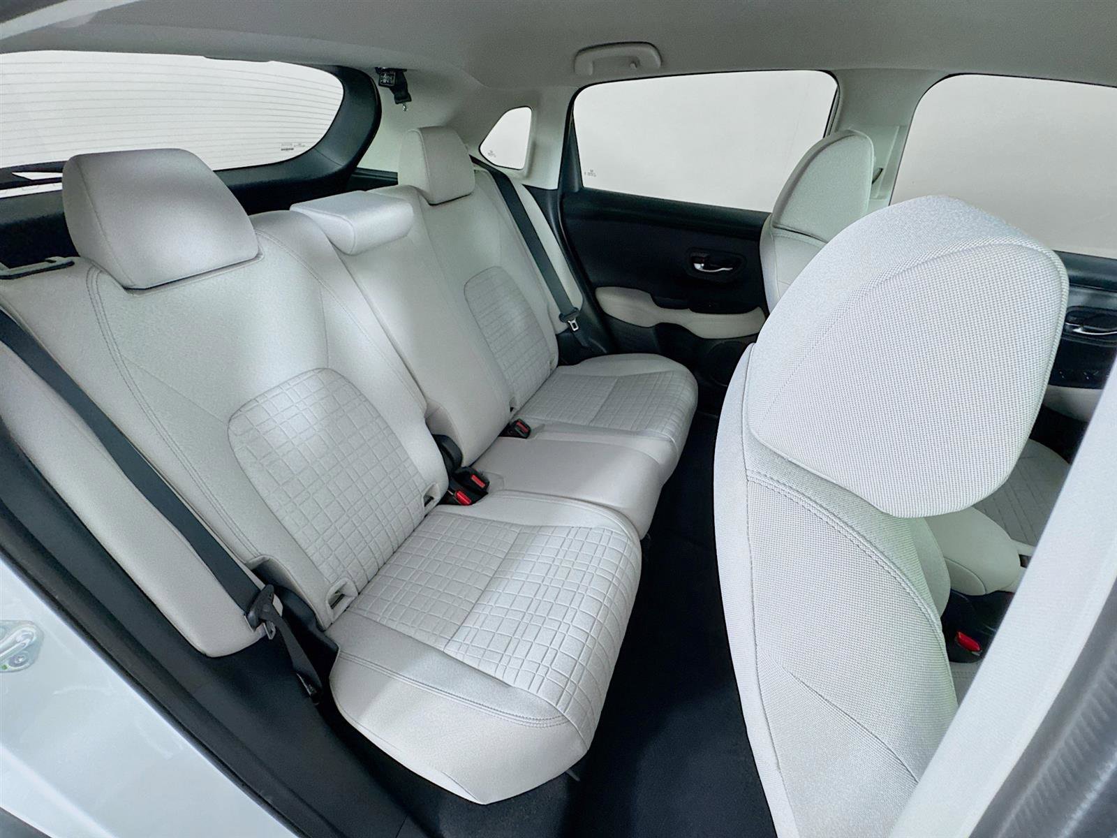 2024 Honda HR-V LX photo 23