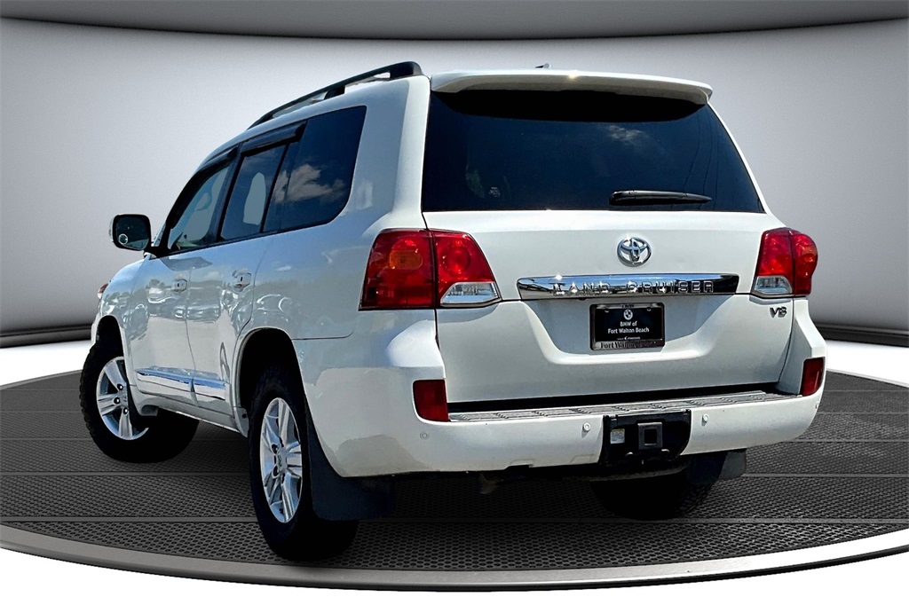 2015 Toyota Land Cruiser Base photo 4