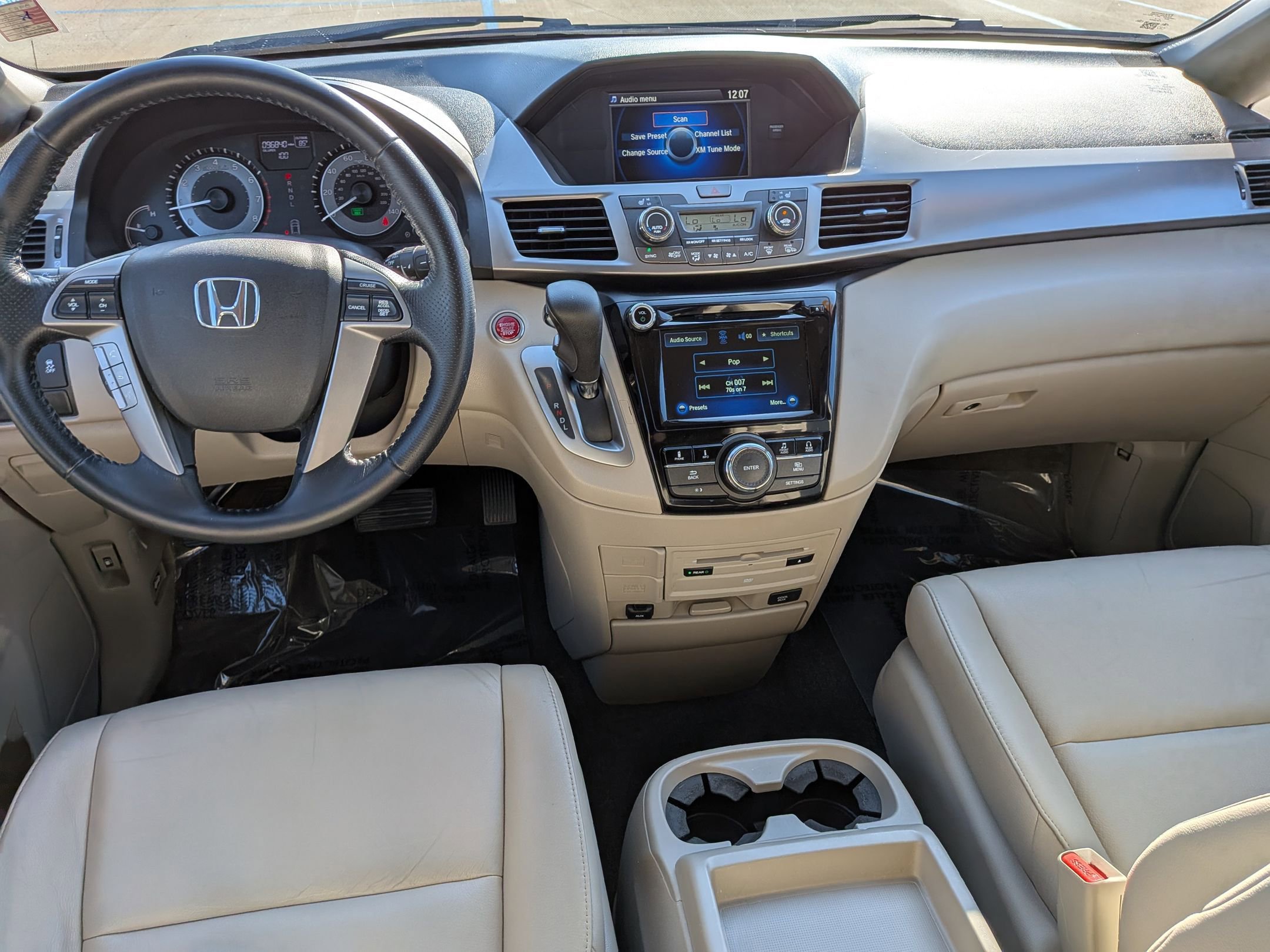 2016 Honda Odyssey EX-L photo 24