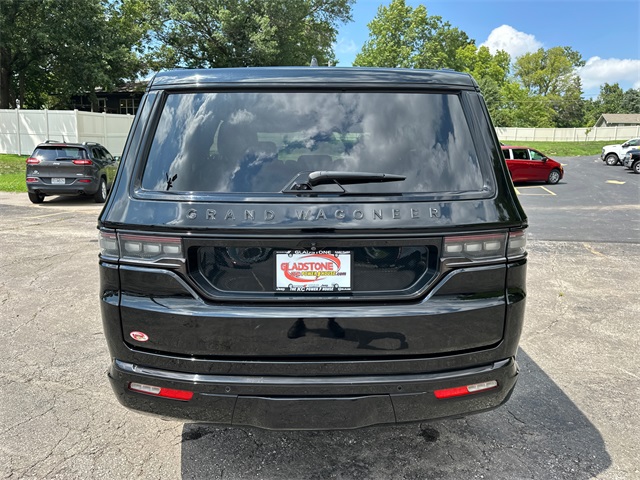 2024 Jeep Grand Wagoneer II photo 7