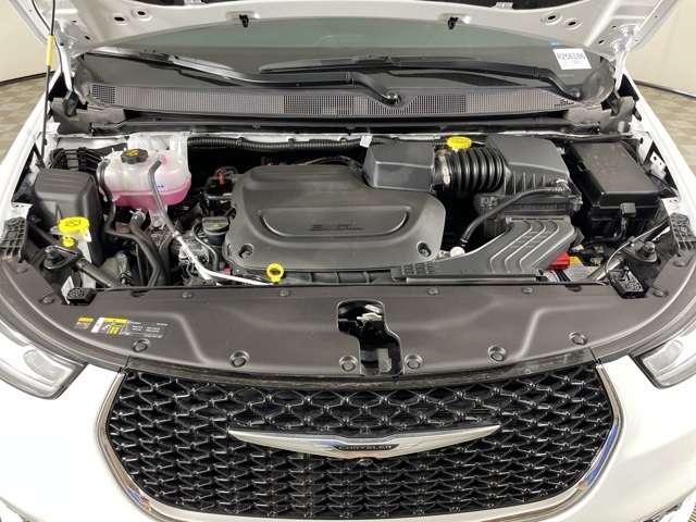 2025 Chrysler Pacifica photo 46