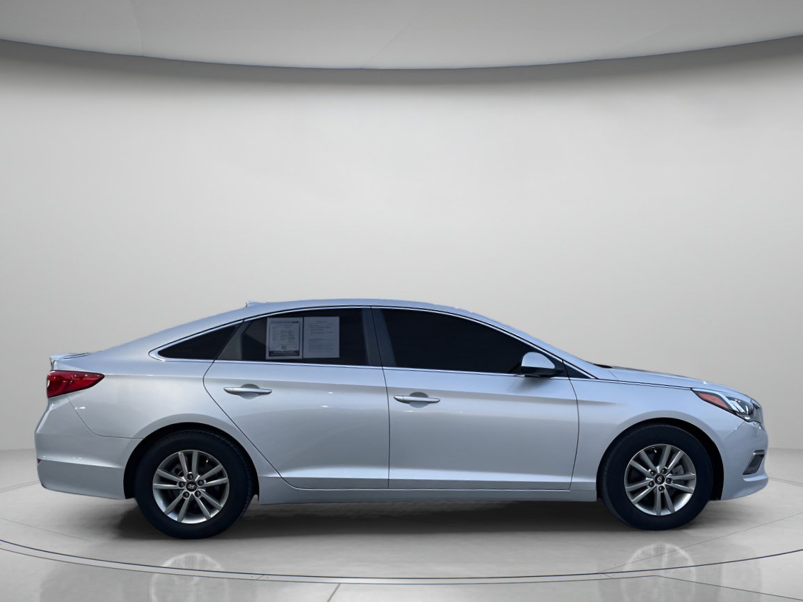 2017 Hyundai Sonata Eco photo 2