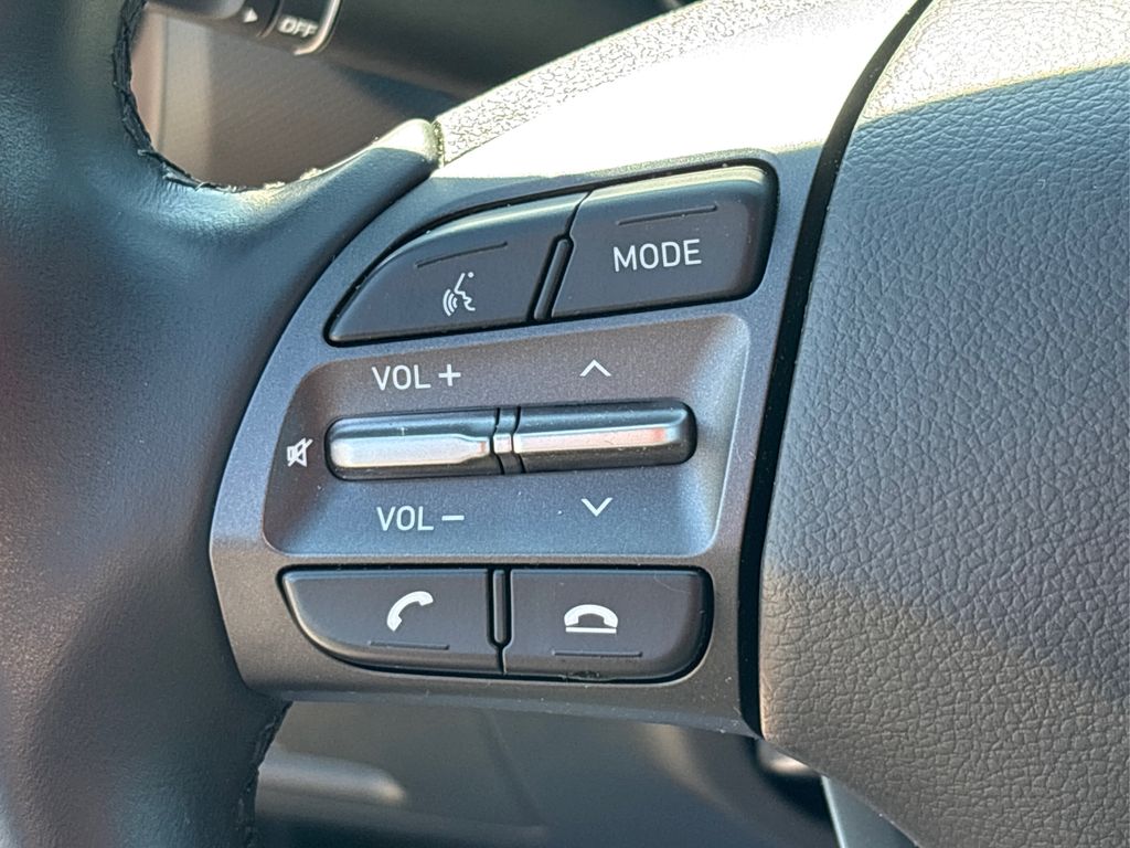 2021 Hyundai Kona SEL Plus photo 28