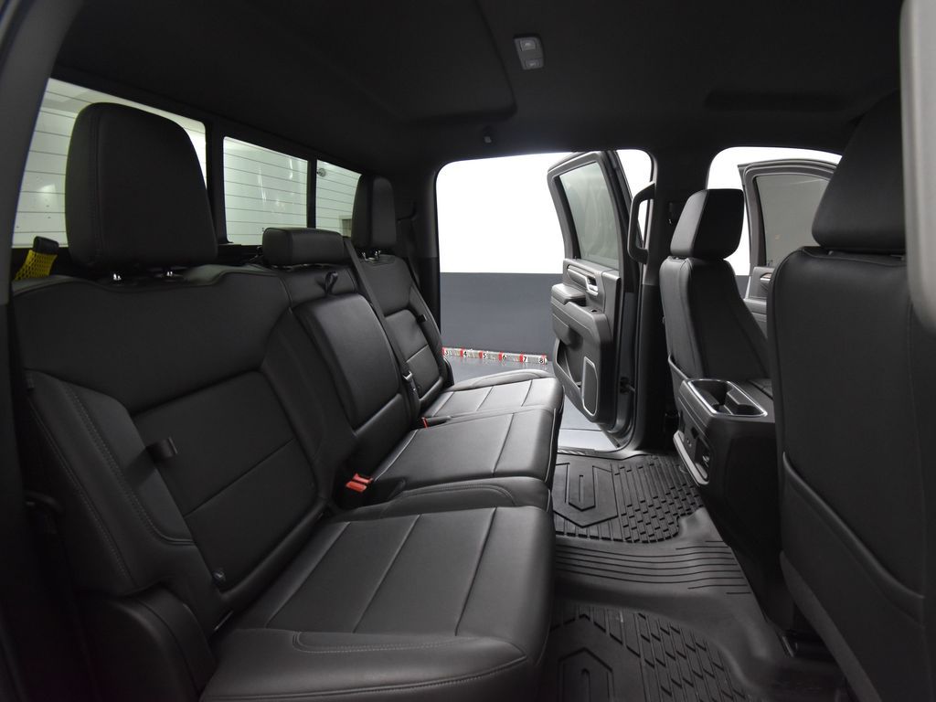 2025 Chevrolet Silverado 2500HD LT photo 35