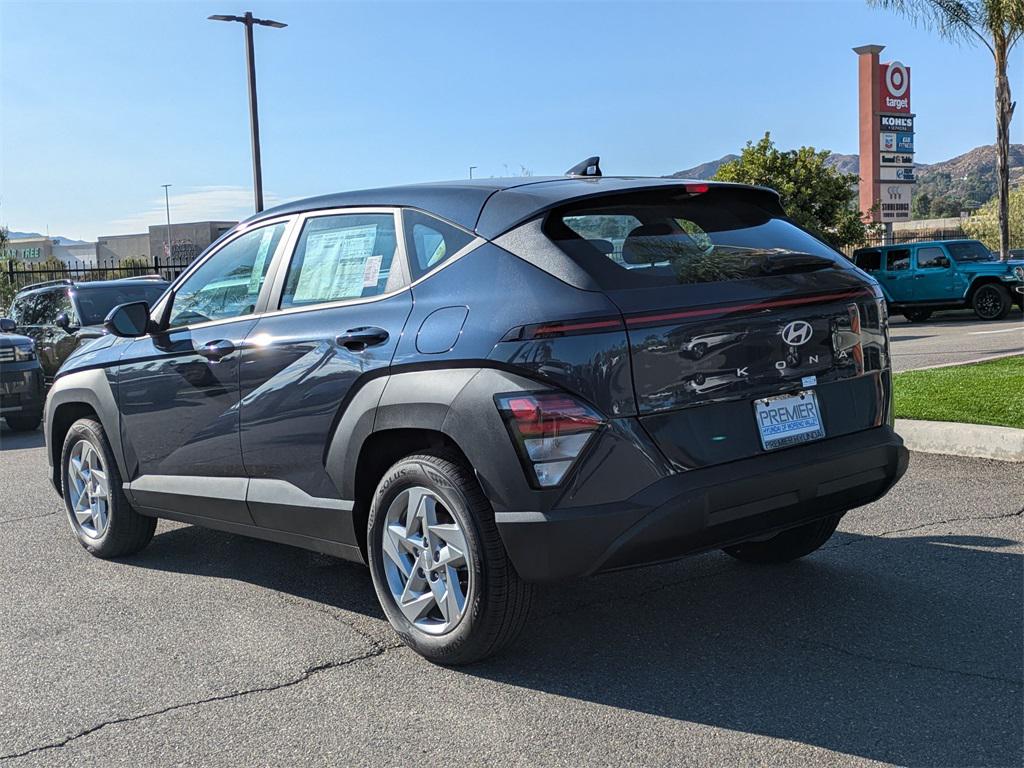 2026 Hyundai Kona SE photo 2