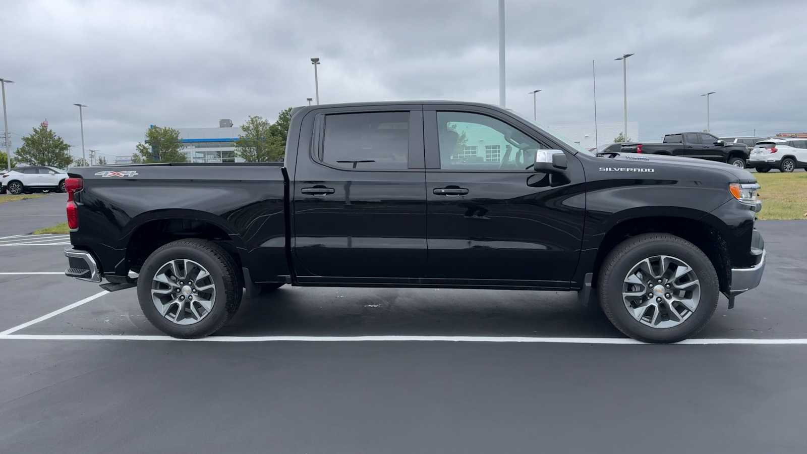 2026 Chevrolet Silverado 1500 LT photo 8
