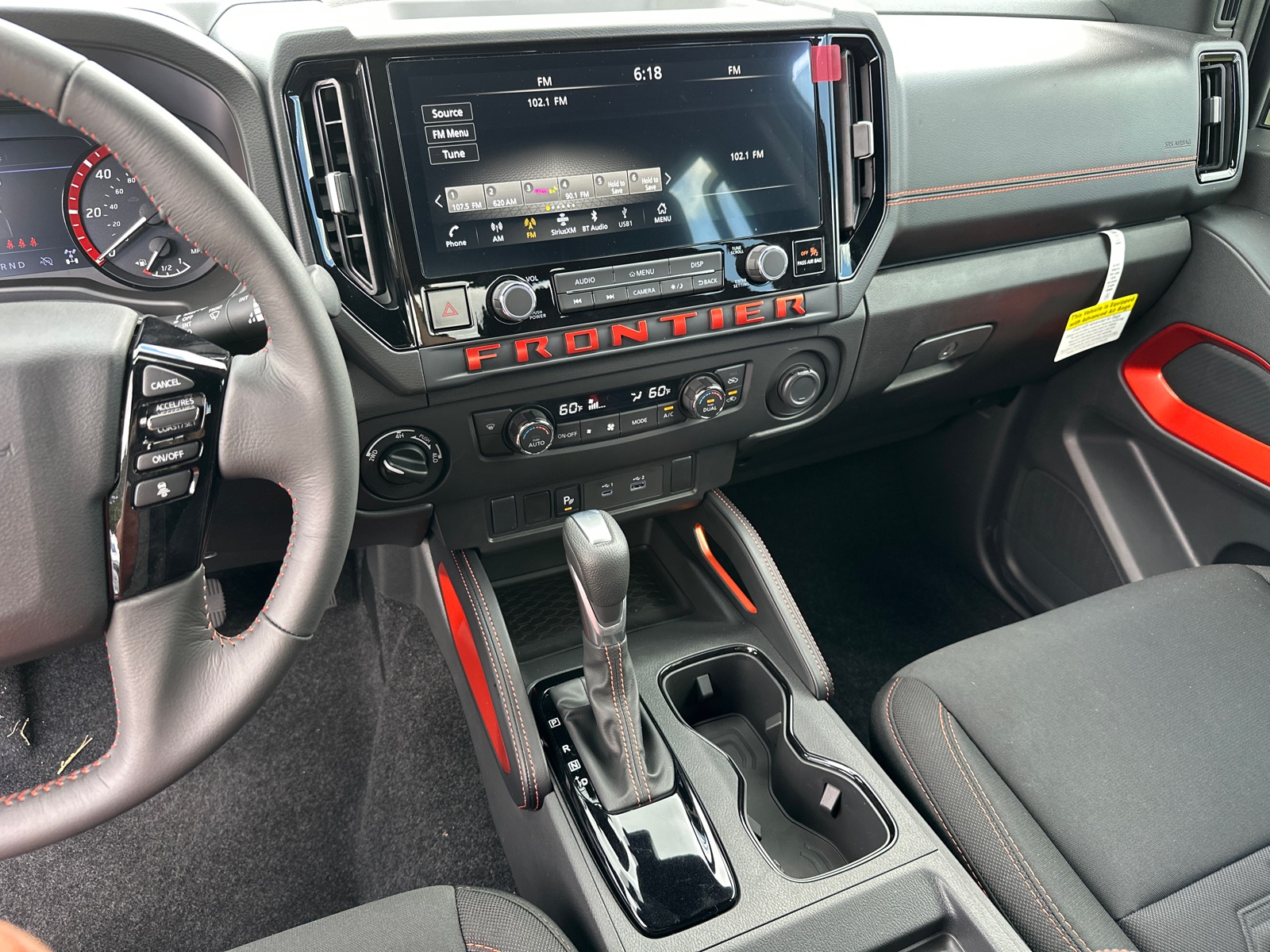 2025 Nissan Frontier PRO-4X photo 28