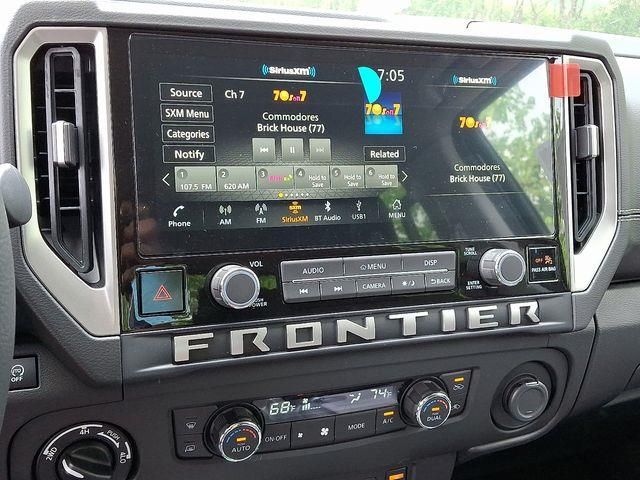 2025 Nissan Frontier SV photo 10