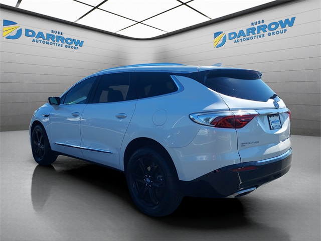 2023 Buick Enclave Essence photo 3
