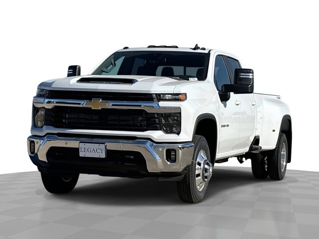 2026 Chevrolet Silverado HD LT's photo
