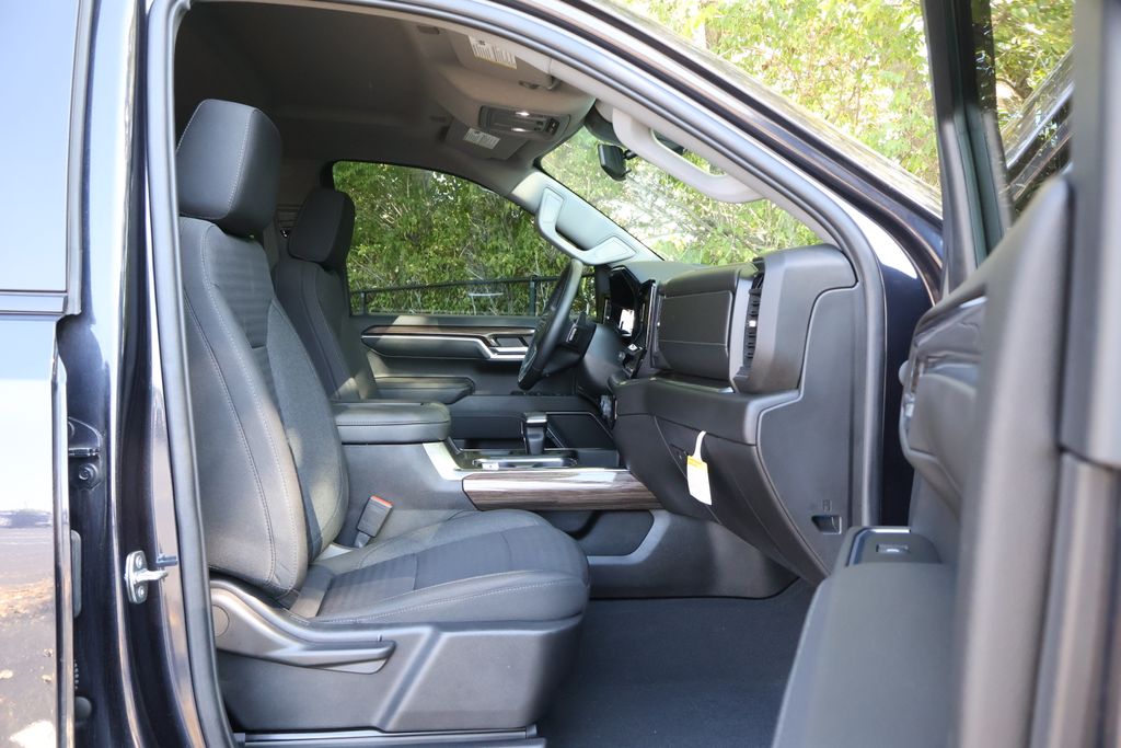 2022 Chevrolet Silverado 1500 RST photo 37