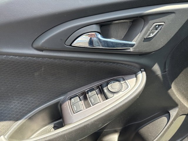 2023 Chevrolet Malibu 1LT photo 10