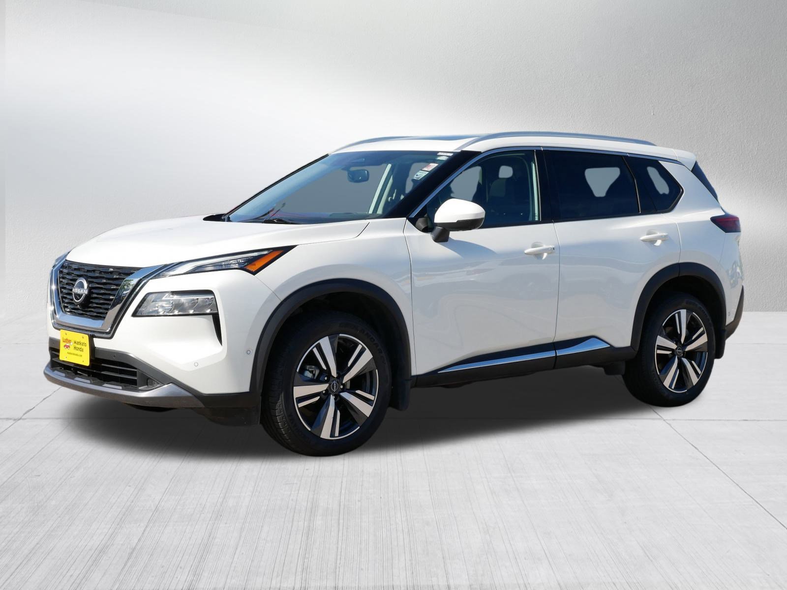 2022 Nissan Rogue SL photo 3