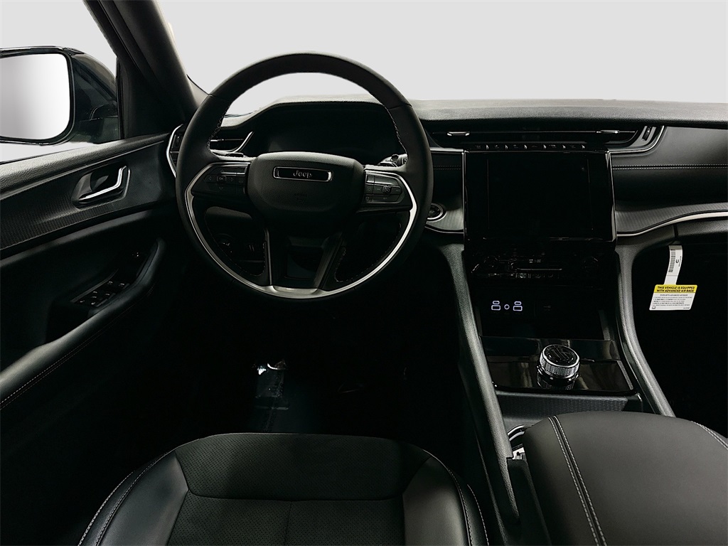 2025 Jeep Grand Cherokee Altitude X photo 3