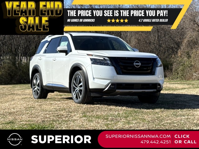 2025 Nissan Pathfinder Platinum's photo