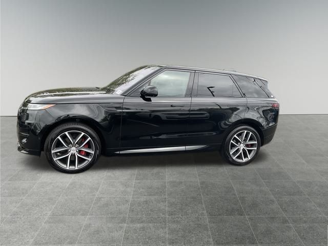 2023 Land Rover Range Rover Sport SE photo 2
