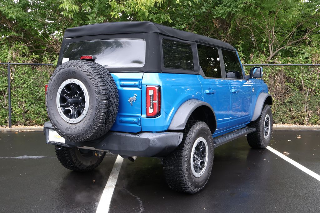 2023 Ford Bronco Outer Banks photo 8