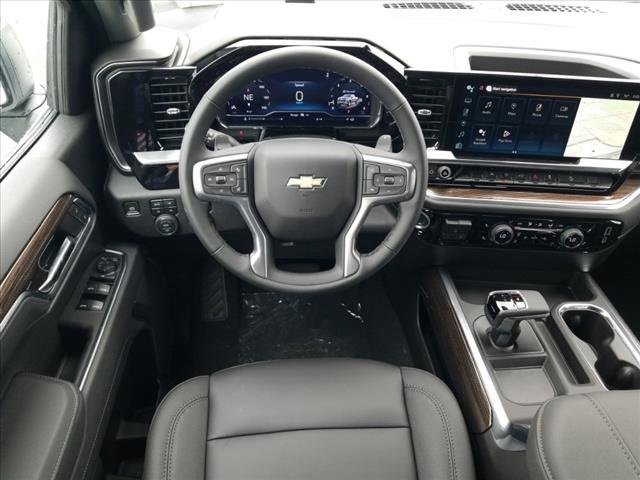 2025 Chevrolet Silverado 1500 LT photo 6