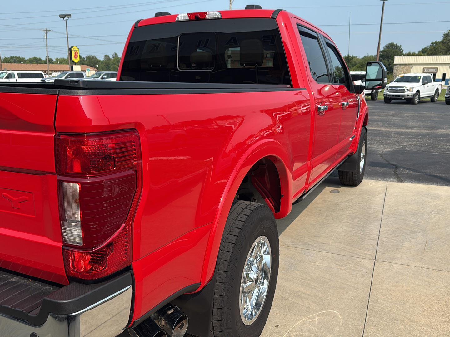 2021 Ford F-250 Lariat Tremor photo 17
