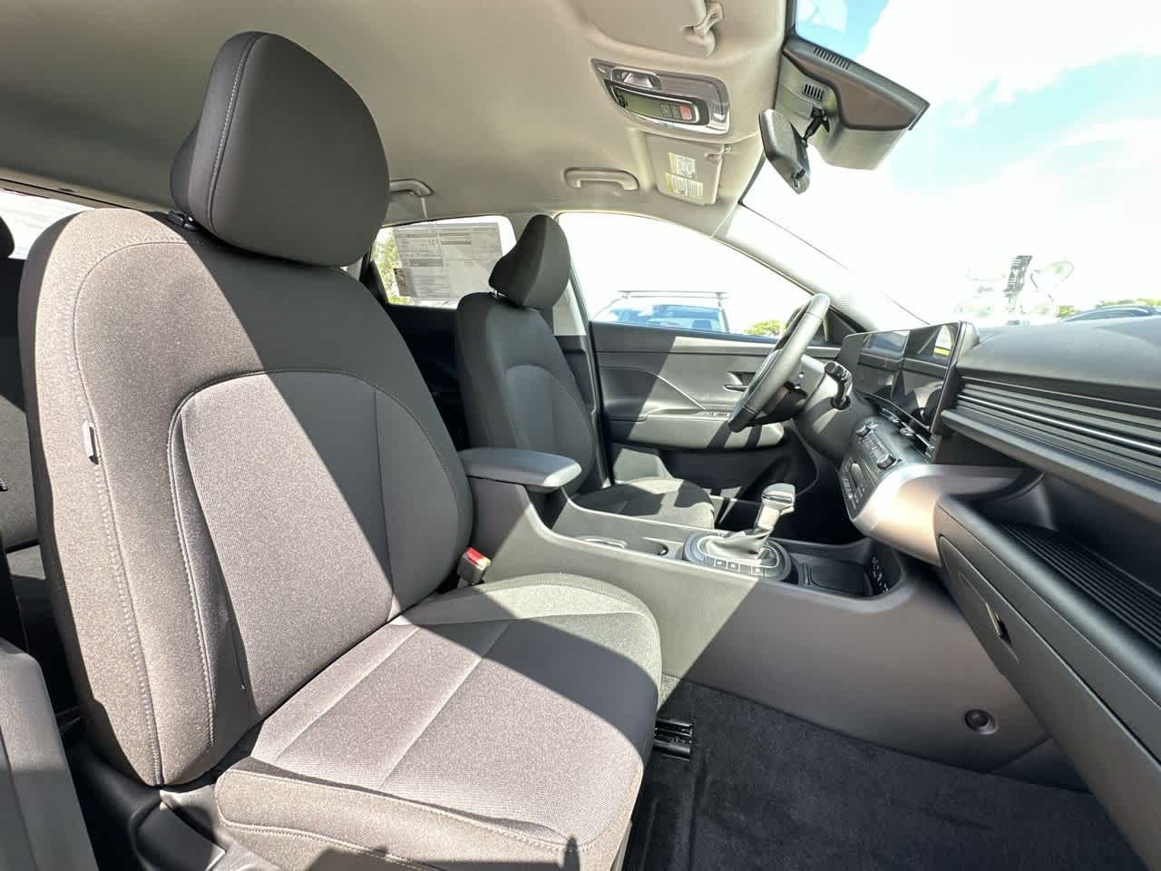 2026 Hyundai Kona SEL photo 25
