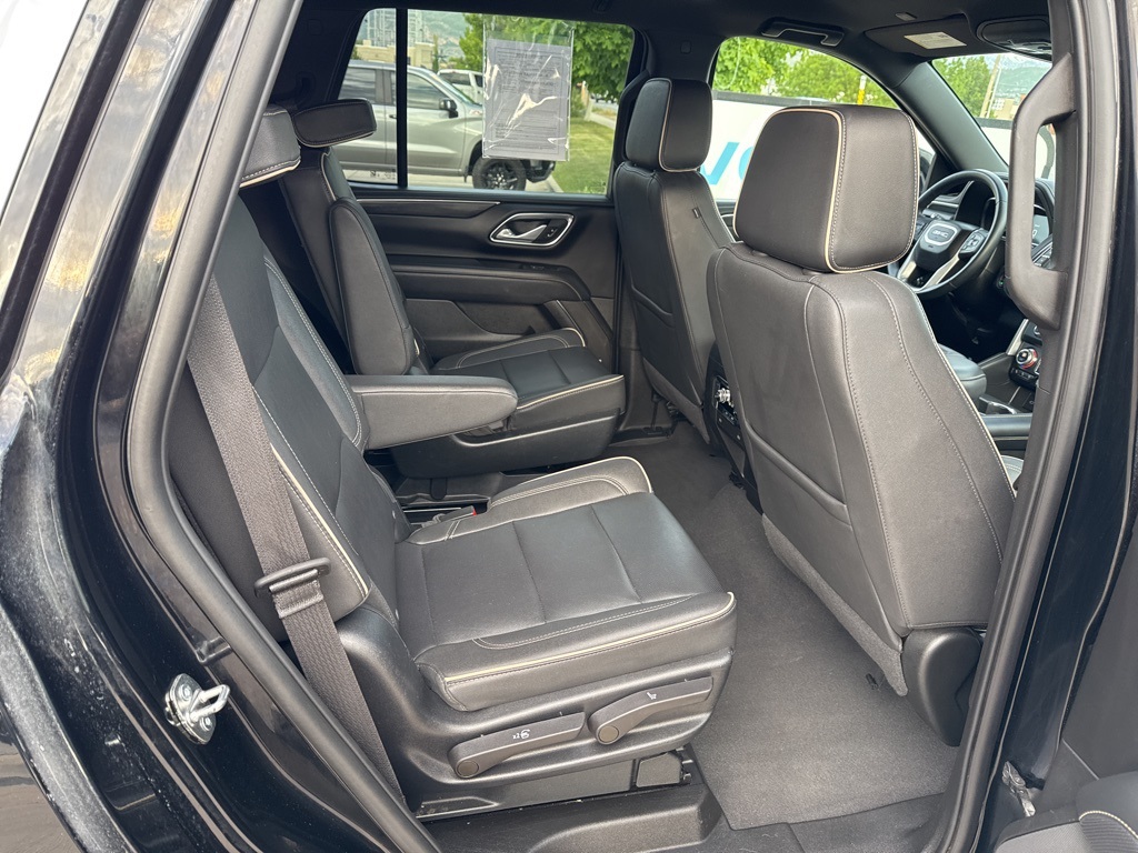 2023 Gmc Yukon SLT photo 16