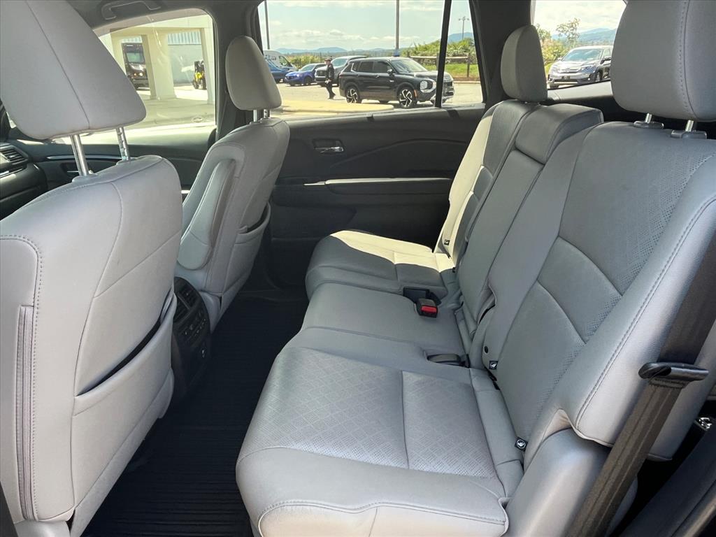 2019 Honda Passport Elite photo 19