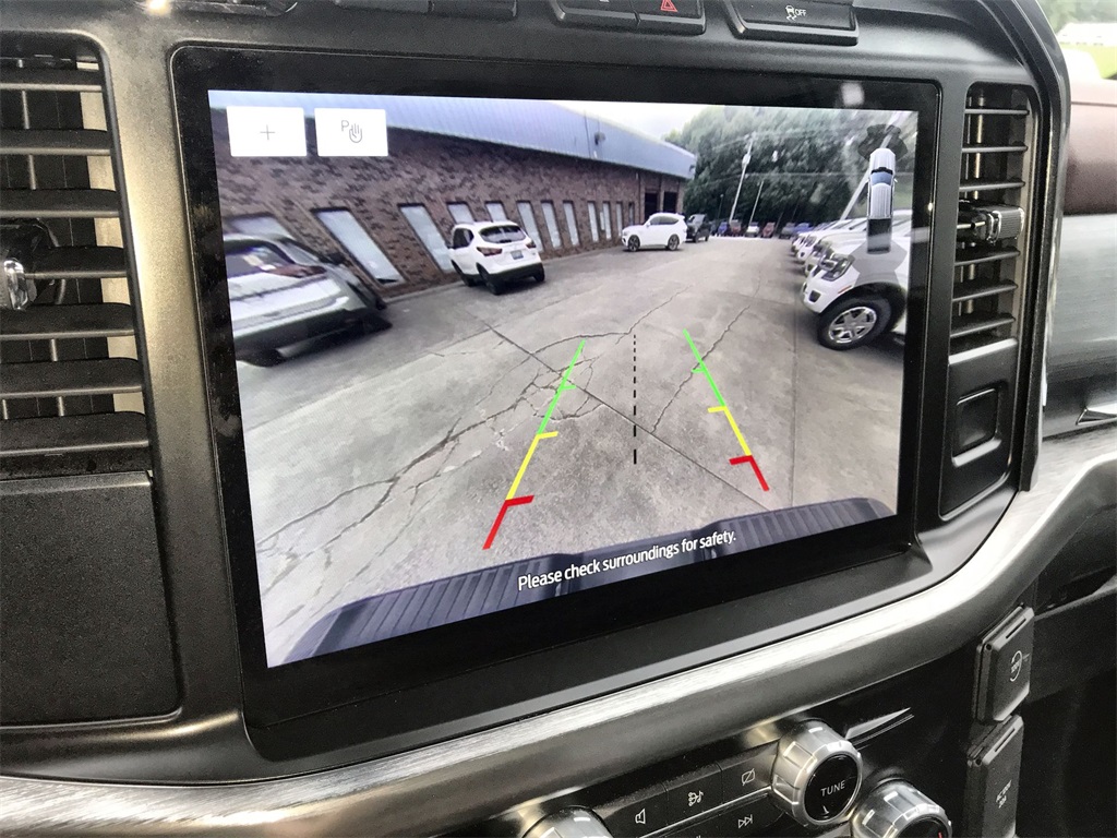 2023 Ford F-150 Lariat photo 17