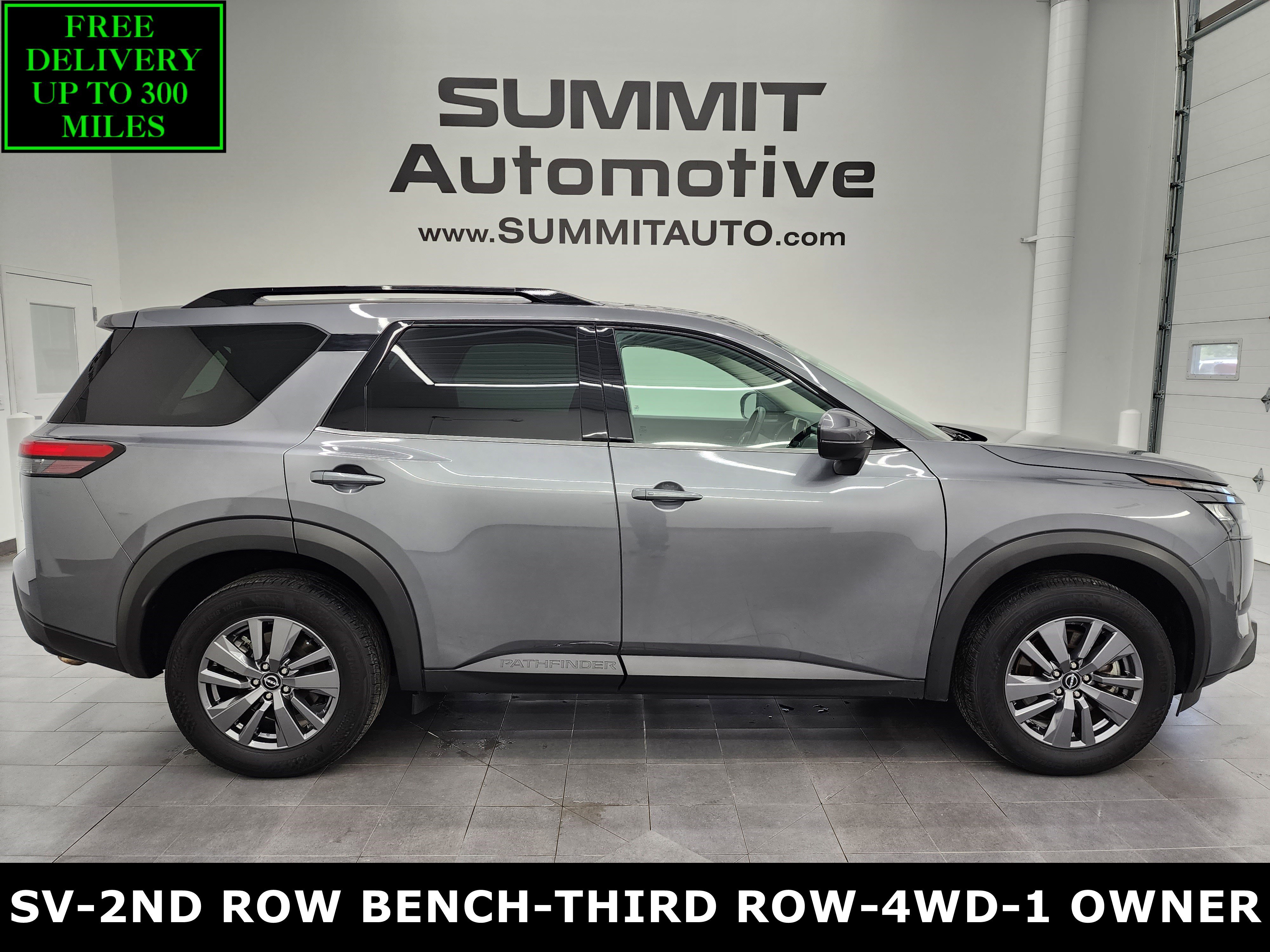 2025 Nissan Pathfinder SV's photo