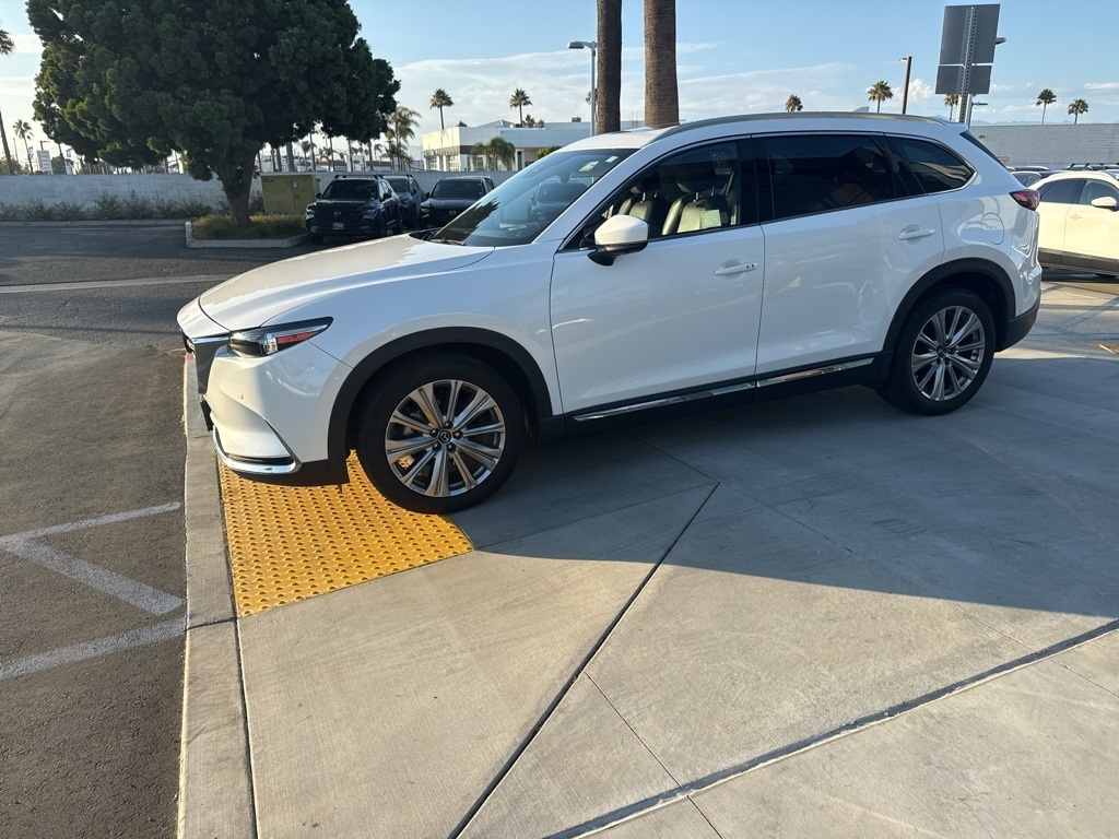 2023 Mazda CX-9 Signature photo 2