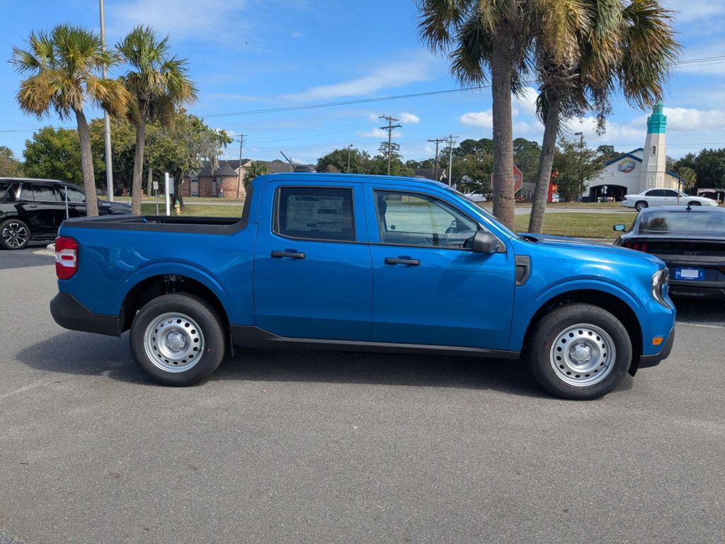 2025 Ford Maverick XL photo 2