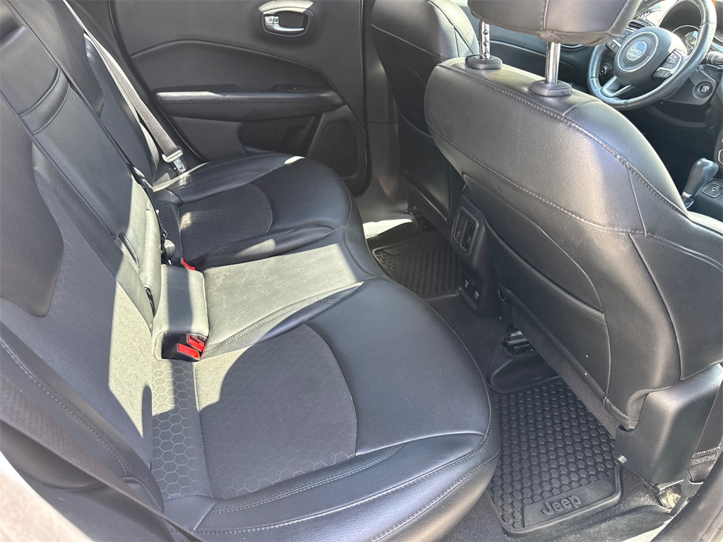2019 Jeep Compass Altitude photo 3