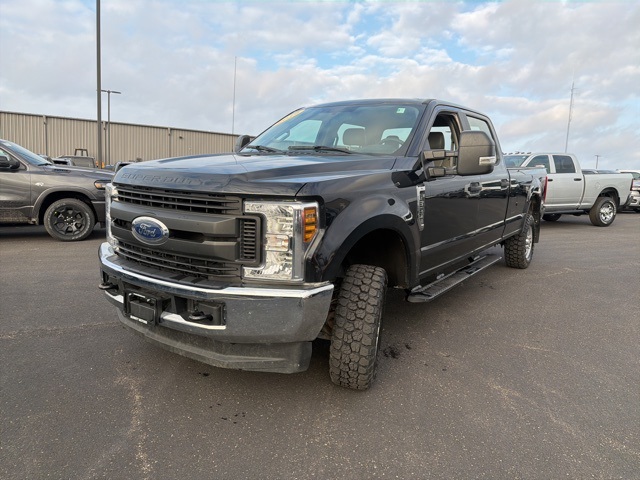 2019 Ford F-350 XL photo 2
