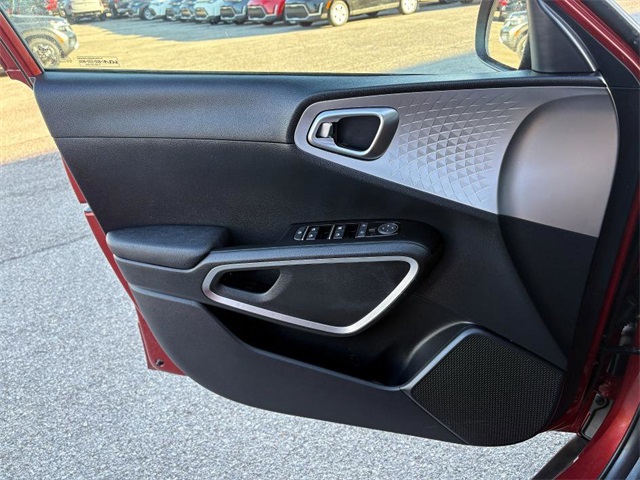2023 Kia Soul LX photo 21