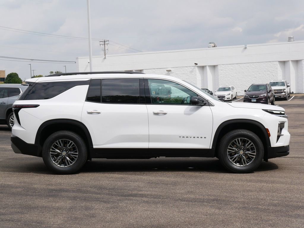 2024 Chevrolet Traverse photo 6