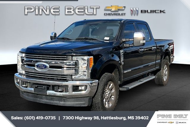 2017 Ford F-250 Super Duty Lariat's photo