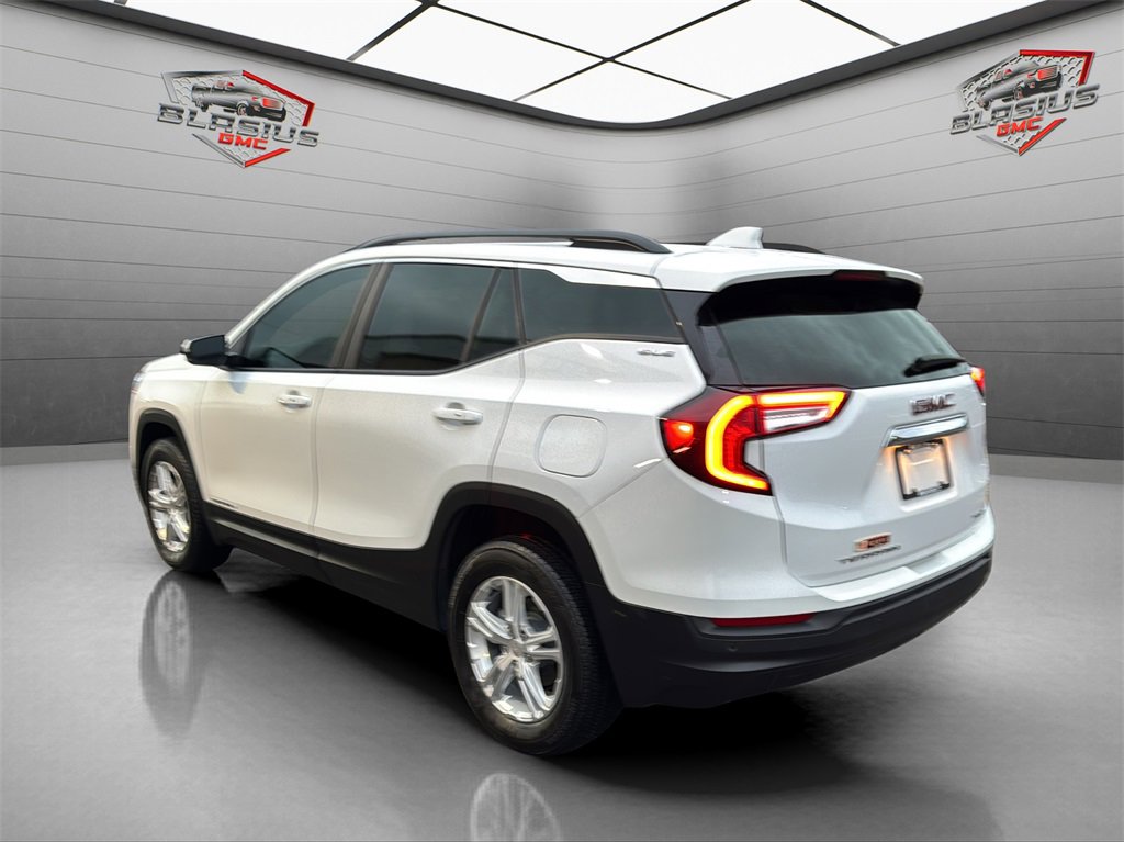 2024 Gmc Terrain SLE photo 2