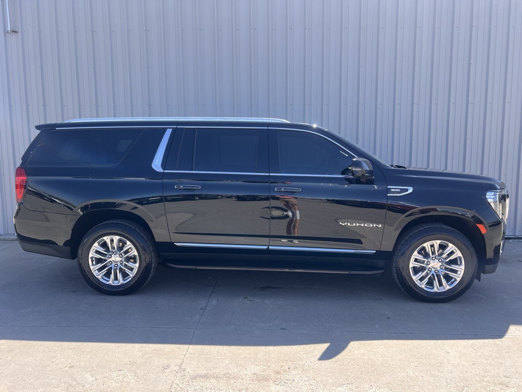 2022 Gmc Yukon XL SLT photo 9