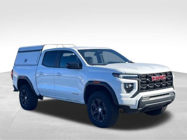 2023 GMC Canyon Elevation's photo