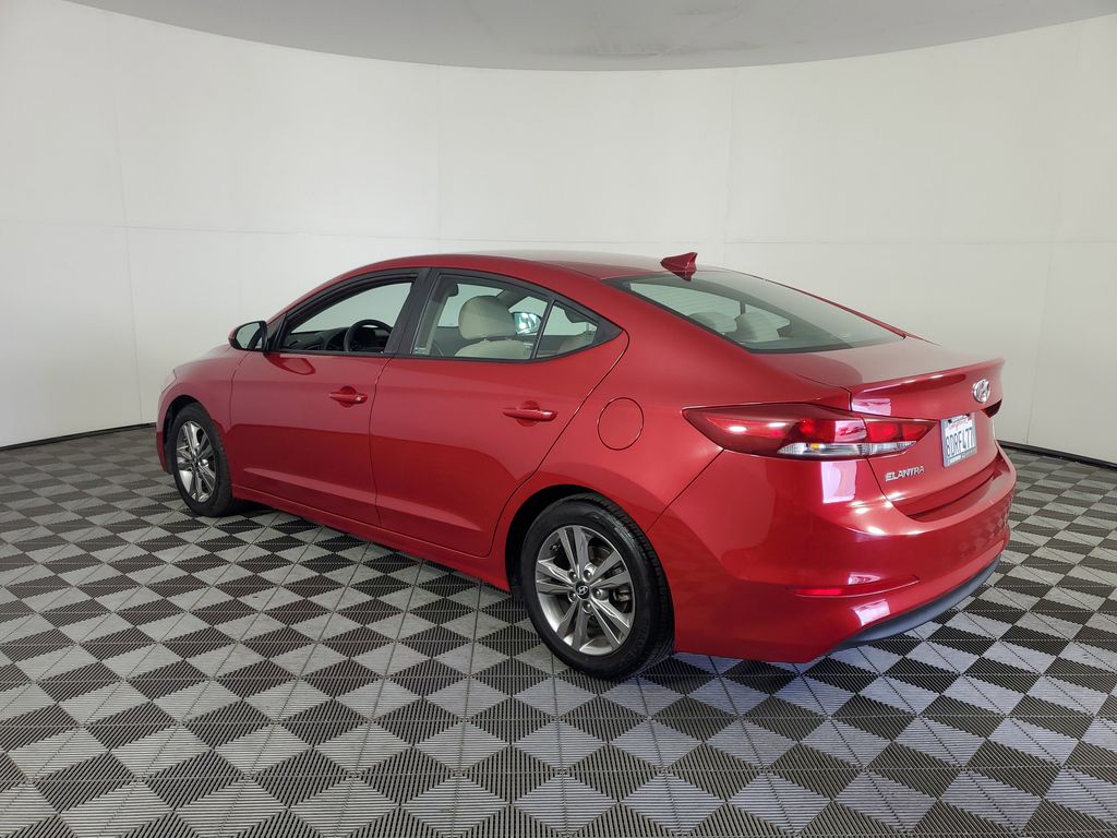 2018 Hyundai Elantra SEL photo 6