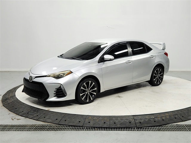 2019 Toyota Corolla SE photo 3