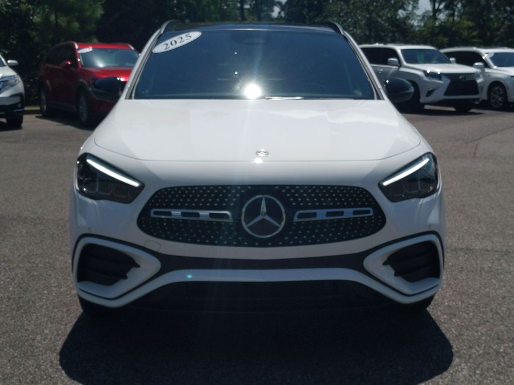 2025 Mercedes Benz GLA 250 4MATIC photo 3