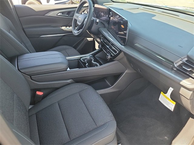 2026 Chevrolet Traverse photo 17