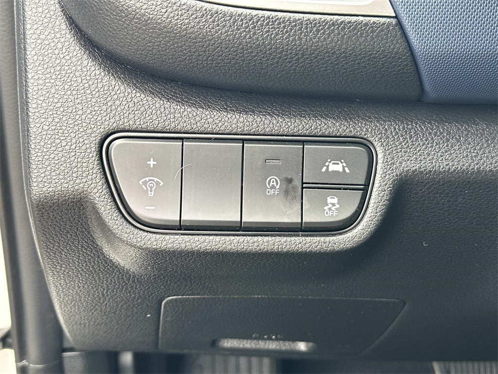 2023 Kia Seltos S photo 25